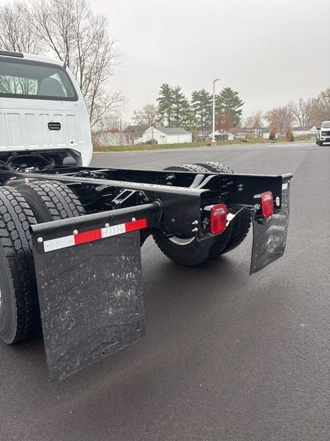 2026 Ford F-750SD Base XL