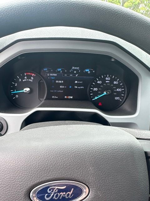 2027 Ford F-750SD Base