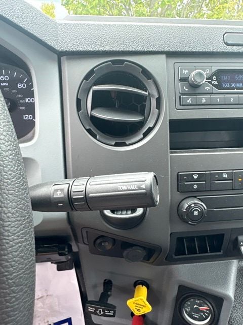 2027 Ford F-750SD Base
