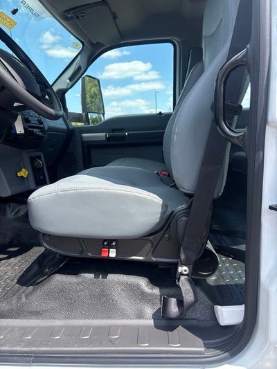 2027 Ford F-750SD Base