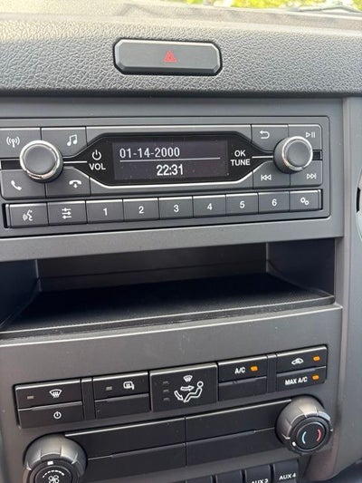 2027 Ford F-750SD Base