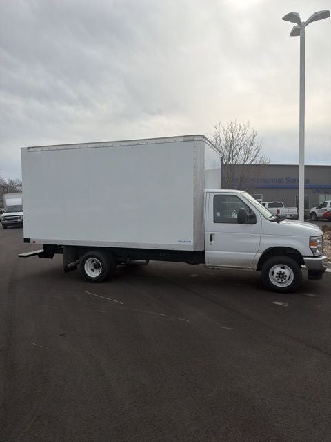 2026 Ford E-450SD Base