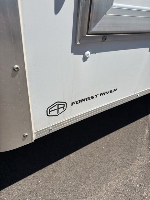 2026 Ford E-450SD Base