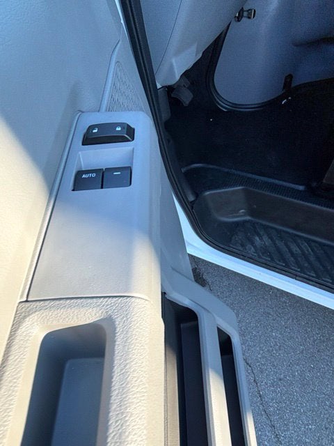 2027 Ford E-450SD Base