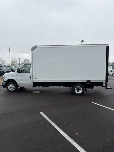 2026 Ford E-450SD Base