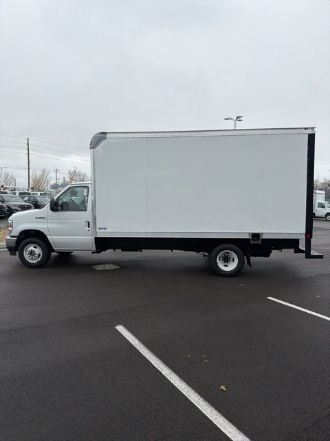 2026 Ford E-450SD Base