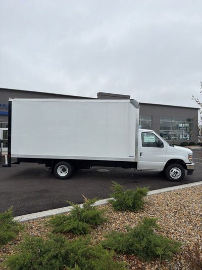 2026 Ford E-450SD Base
