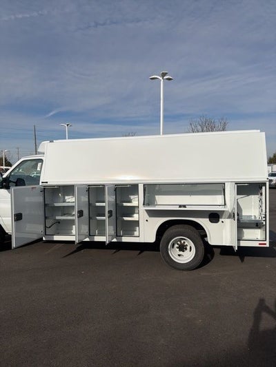 2026 Ford E-450SD Base