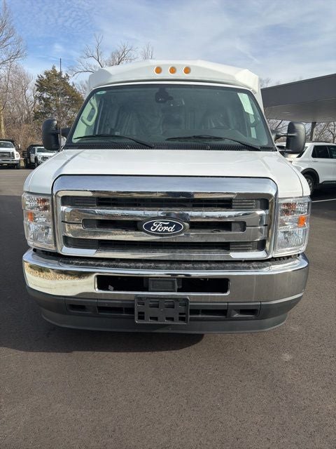2026 Ford E-450SD Base