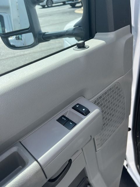 2025 Ford E-450SD Base