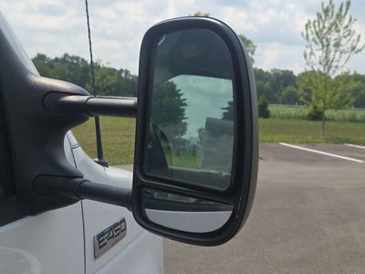 2023 Ford E-450SD Base