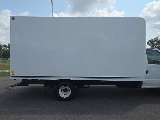2023 Ford E-450SD Base