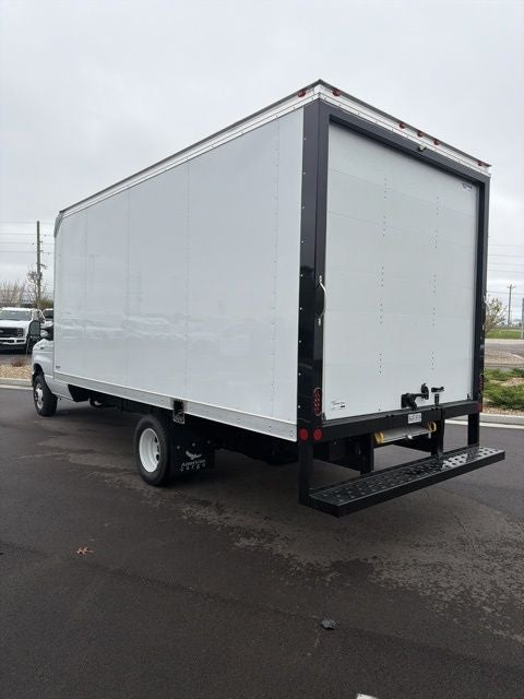 2026 Ford E-450SD Base