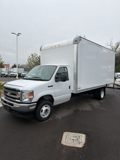 2026 Ford E-450SD Base