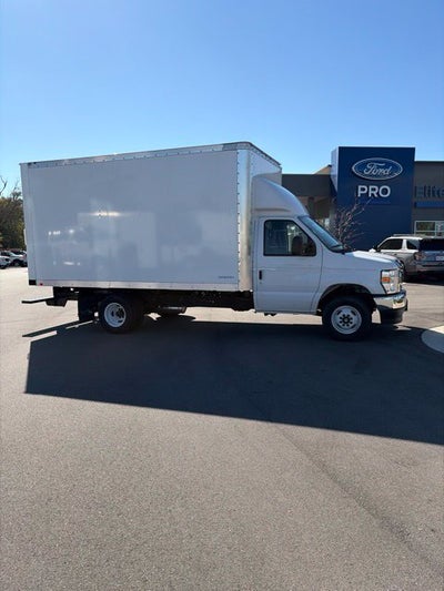 2026 Ford E-450SD Base
