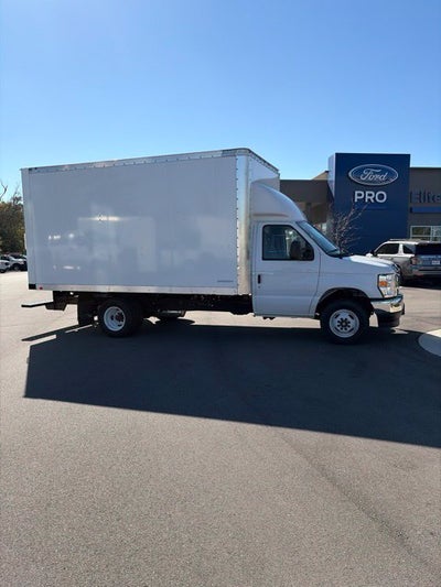 2026 Ford E-450SD Base