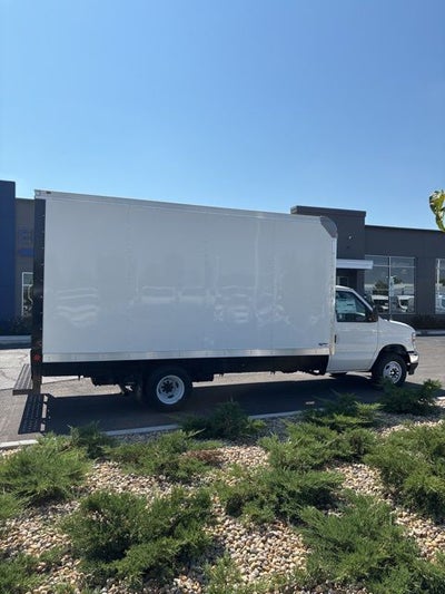 2026 Ford E-450SD Base