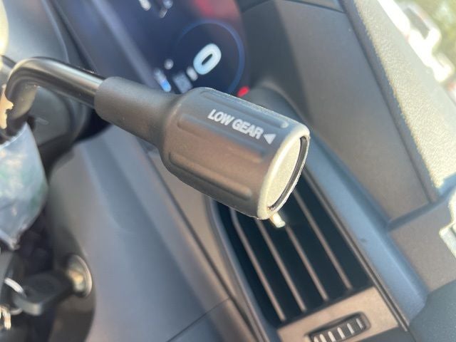 2025 Ford Utility Police Interceptor Base