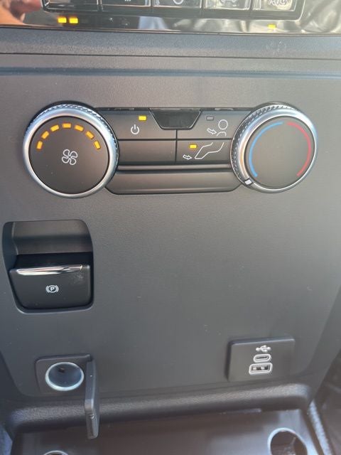 2025 Ford Utility Police Interceptor Base