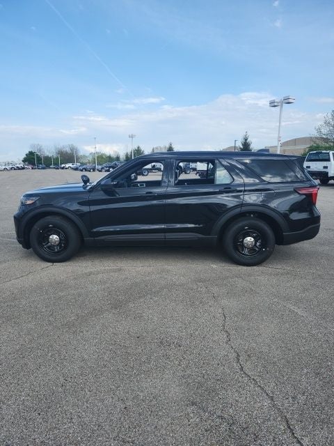 2025 Ford Utility Police Interceptor Base