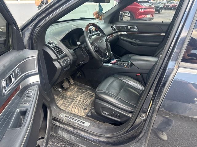 2017 Ford Explorer Platinum
