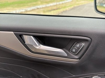 2021 Ford Escape Hybrid SE