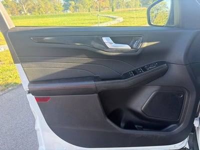2023 Ford Escape Hybrid ST-Line