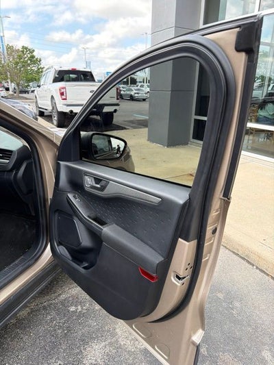 2020 Ford Escape S