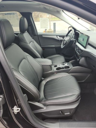 2026 Ford Escape Platinum