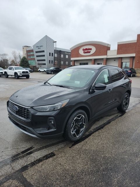 2026 Ford Escape Platinum