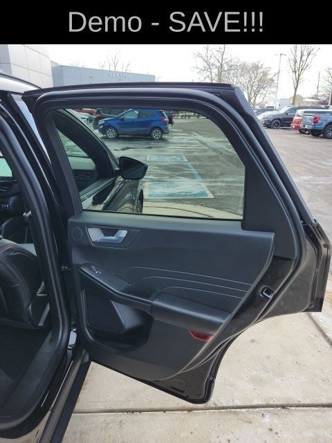 2026 Ford Escape Hybrid ST-Line Elite