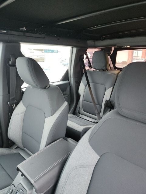 2025 Ford Bronco Base