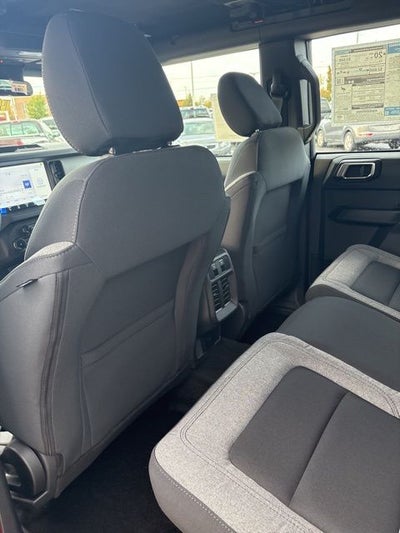 2025 Ford Bronco Base