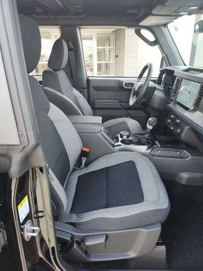 2026 Ford Bronco Big Bend Custom Matte Black pkg
