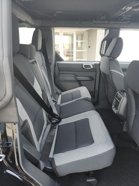2026 Ford Bronco Big Bend Custom Matte Black pkg