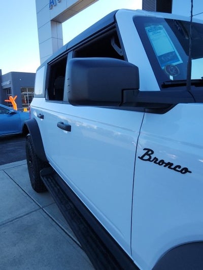 2026 Ford Bronco Big Bend Custom Matte Black Pkg w/ leather