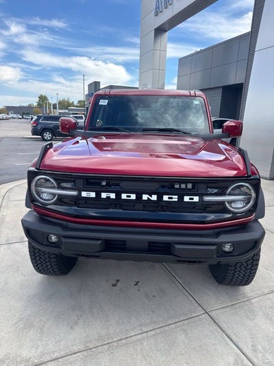 2026 Ford Bronco Outer Banks