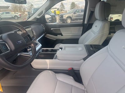 2026 Ford Expedition Platinum