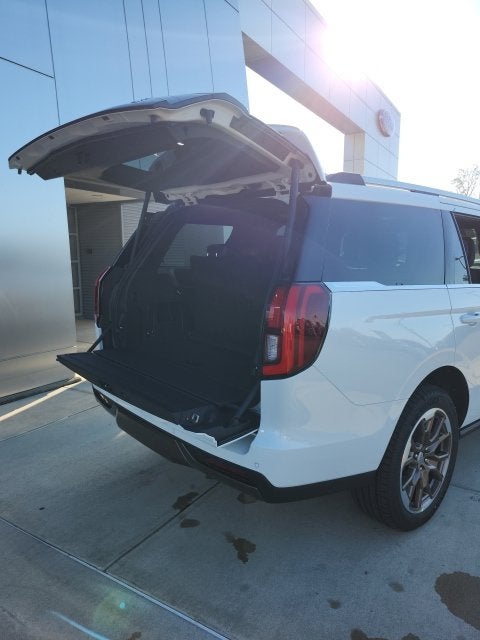 2027 Ford Expedition King Ranch