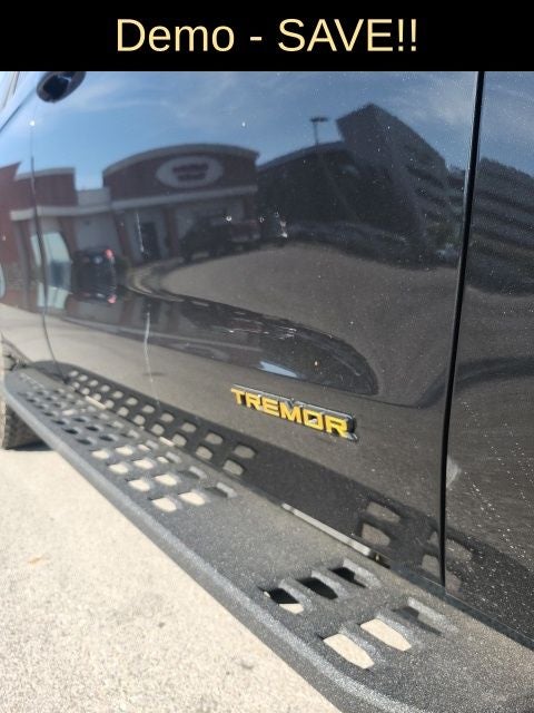 2025 Ford Expedition Tremor