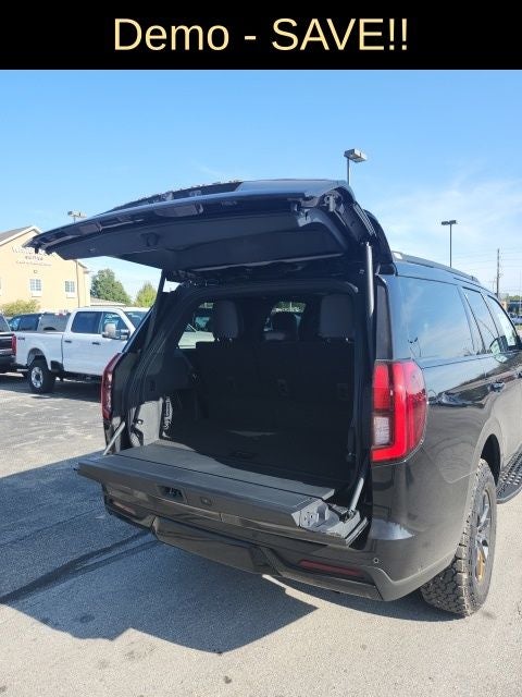 2025 Ford Expedition Tremor