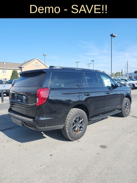 2025 Ford Expedition Tremor