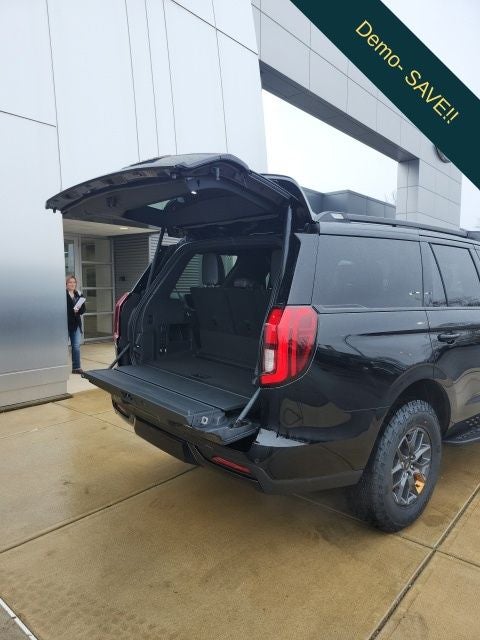 2025 Ford Expedition Tremor