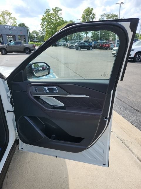 2027 Ford Explorer Platinum
