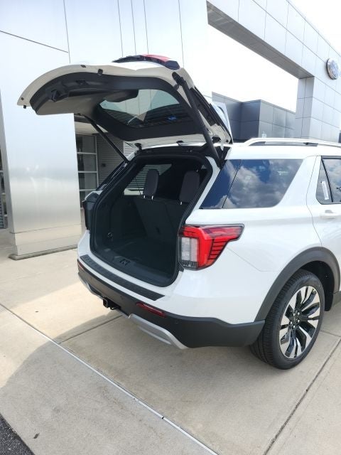 2027 Ford Explorer Platinum