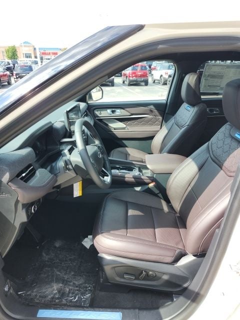 2027 Ford Explorer Platinum