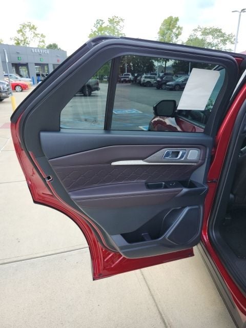 2027 Ford Explorer Platinum