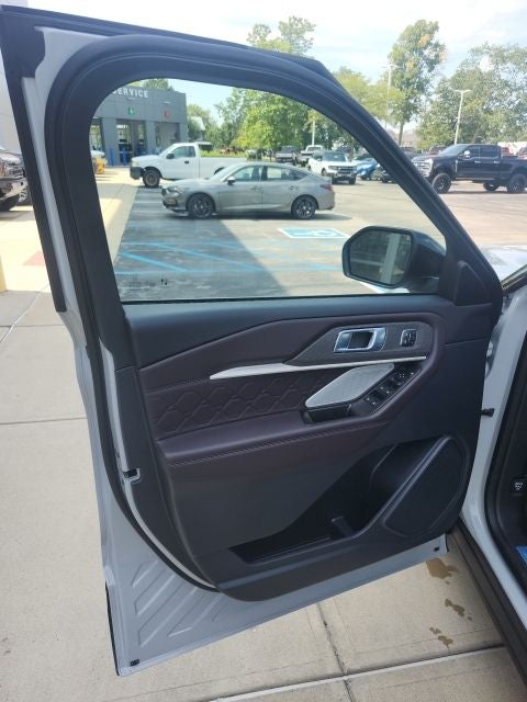 2027 Ford Explorer Platinum