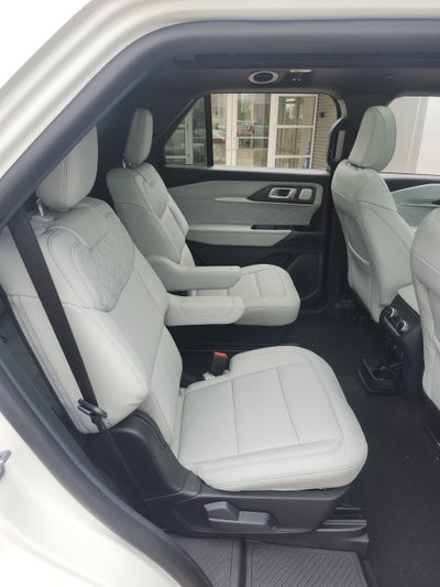 2027 Ford Explorer Platinum