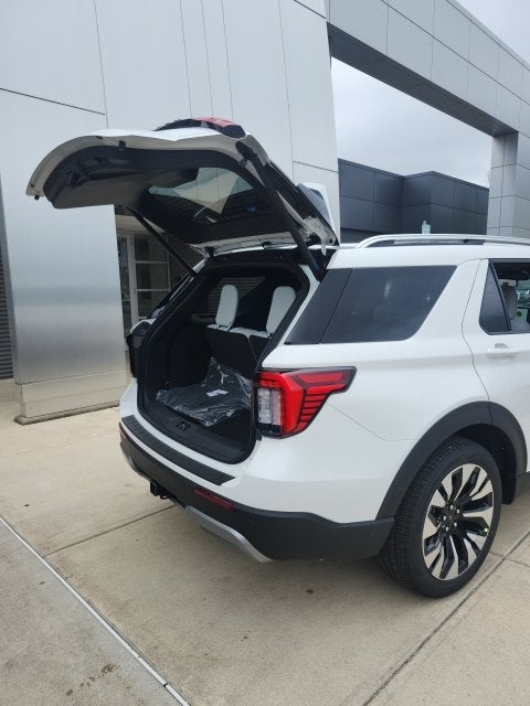 2027 Ford Explorer Platinum